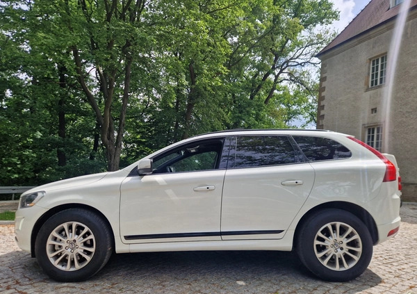 Volvo XC 60 cena 75500 przebieg: 173000, rok produkcji 2016 z Kraków małe 254